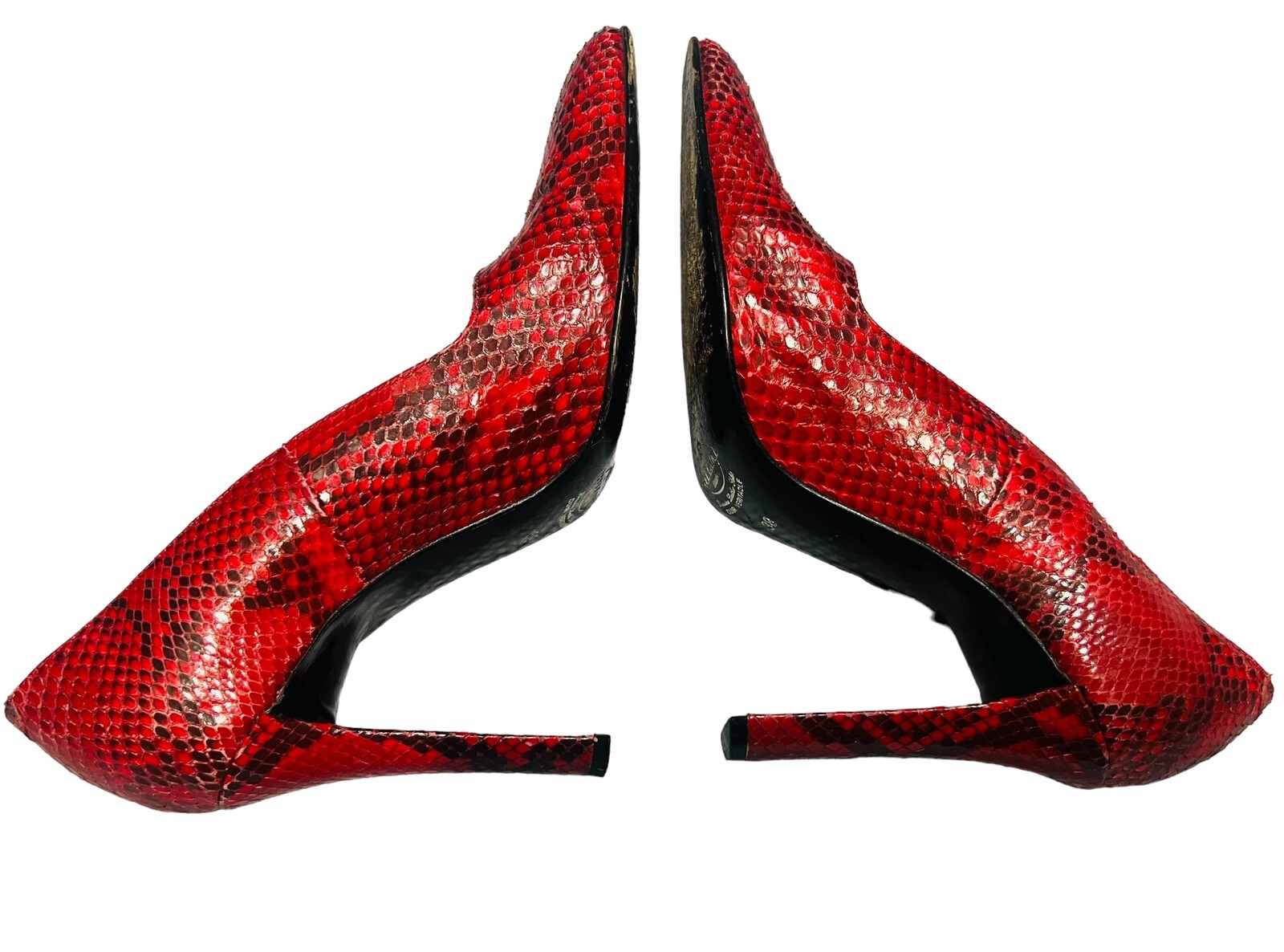 Free Lance red python effect pump heels in 38 - image 8