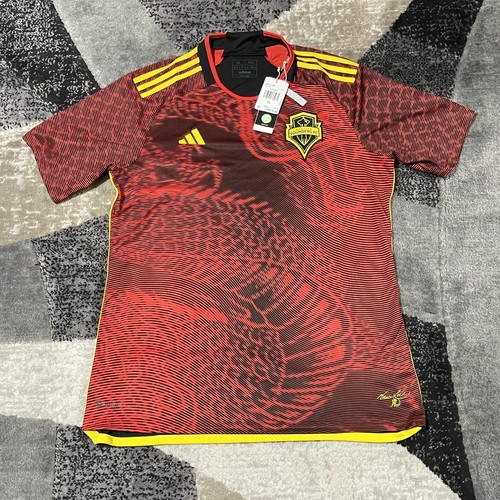 Adidas Seattle Sounders 23/24 Jersey Bruce Lee Dragon Men XL Red Soccer MLS NEW - Picture 1 of 15