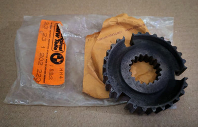 BMW E10 E12 E21 Gearbox Manual Transmission Guide Sleeve 23231202220 NEW Genuine
