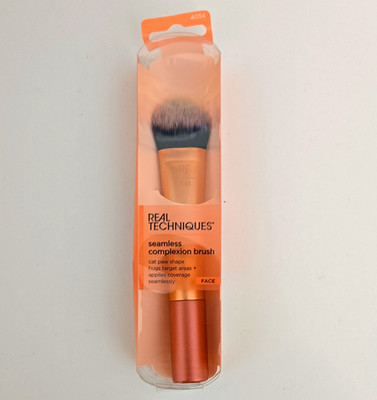 Real Techniques Seamless Complexion Brush 241 Vegan Cruelty-Free Synthetic