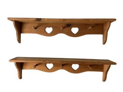 Two 32  VTG Oak Wood Shelves Heart Farmhouse Lake Cottage Rustic 3 Coat Hooks