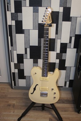 Gear4Music Modell Subzero Thinline Tele Replik