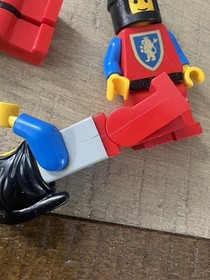 Lego 6055 Castle Lion Knights Prisoner Convoy MINIFIGURES Only