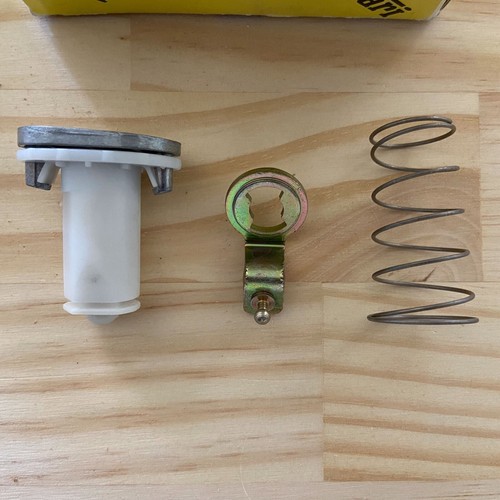 FERRARI 348 | TB | TS | NOS OEM 1993 RH Door Push Button DX Assembly 62108710 - Bild 6 von 10