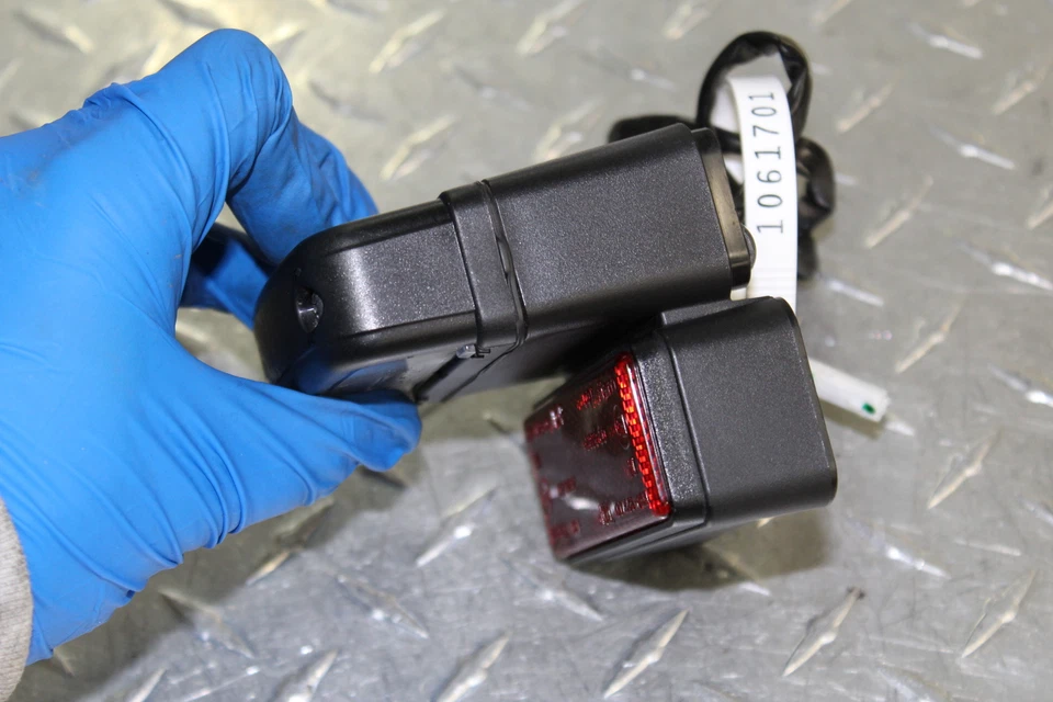 2014 HONDA CB500F LICENSE PLATE LIGHT RASH - Image 3 of 4