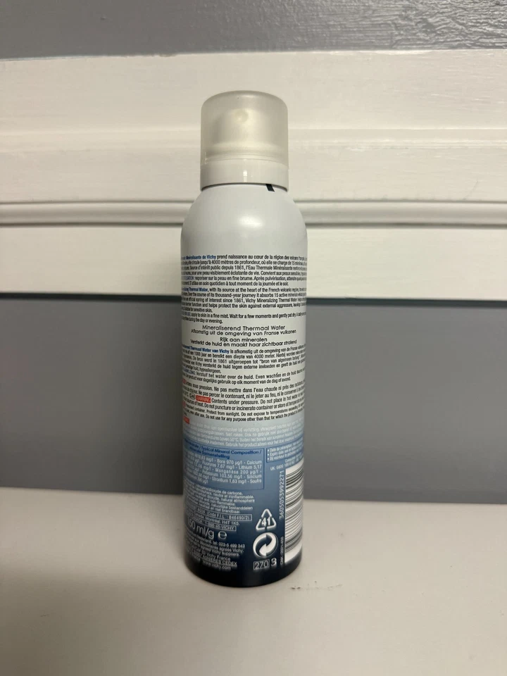 Vichy Laboratories Eau Thermale Agua Termal Mineralizante 5.1 OZ, Nuevo Sin Tapa Foto 2 de 2