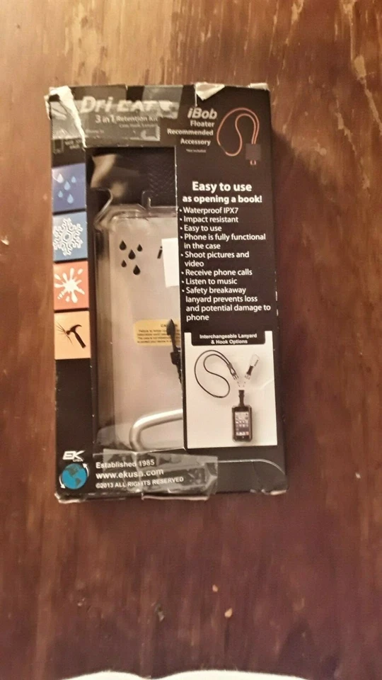 Dri Cat 3 en 1 Kit de Retención/Funda, Gancho, Cordón para iPhone 5 y 5s Foto 2 de 2