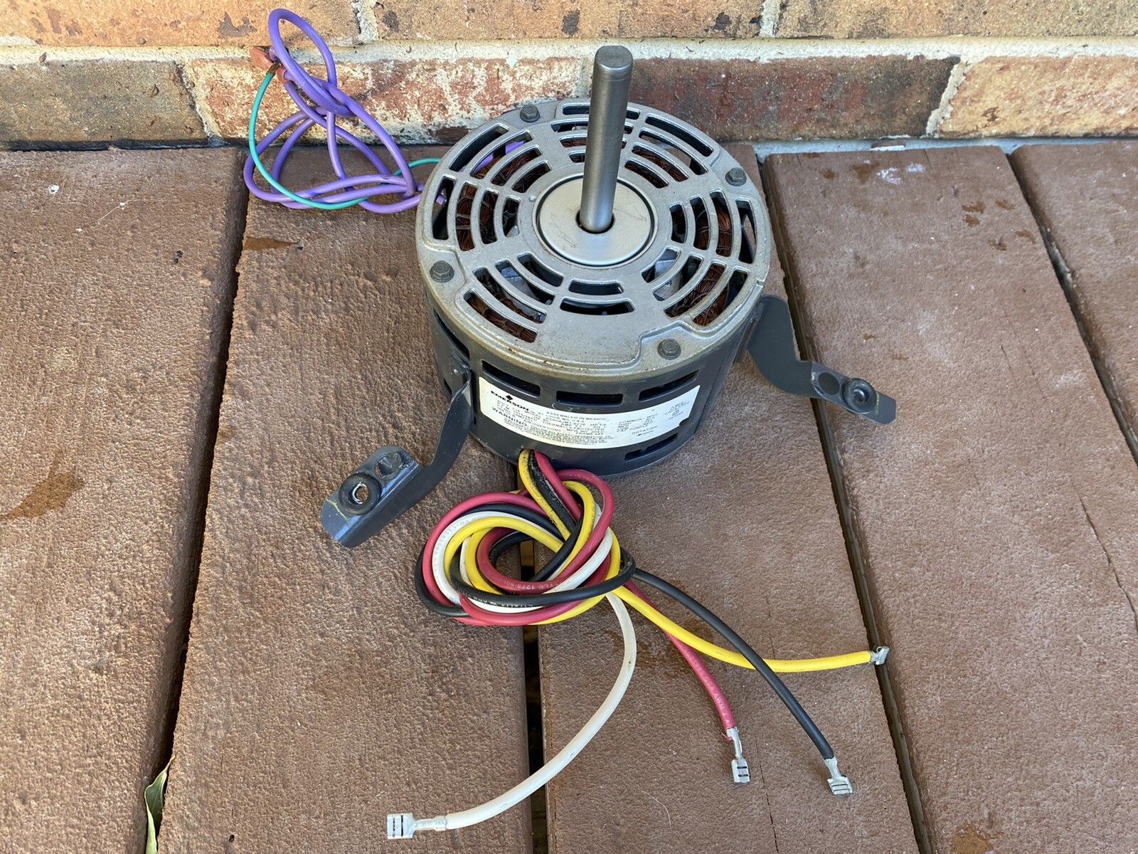 Picture 2 of 6