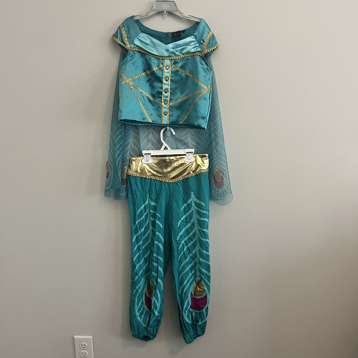 Girls Disney Princess Jasmine Costume, size M 7/8