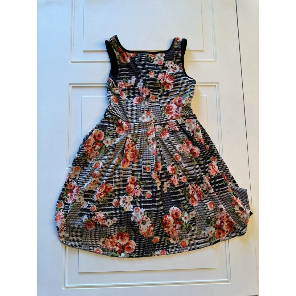 Pippa and Julie Black Plaid Rose Floral Print Dress Big Girls Size 14 - Image 4 of 4