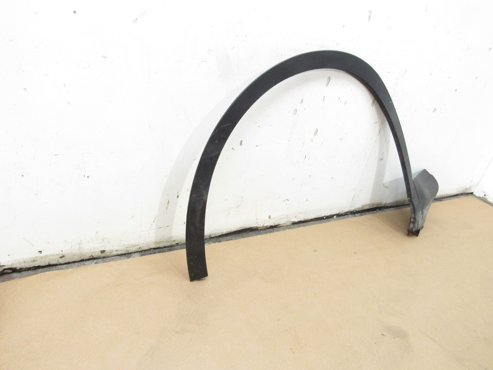 Maserati Levante 2018 Front Left Driver Fender Arch Molding Flare 16-24 ;#4