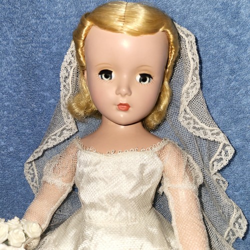 VINTAGE MADAME ALEXANDER BRIDE DOLL MARGARET FACE BRIDAL WREATH GOWN 14IN LQQK! - Picture 2 of 12