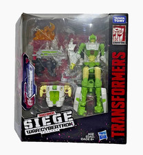 DA  Transformers WFC Siege WFC-S15 Autobot Greenlight & Dazzlestrike TakaraTomy