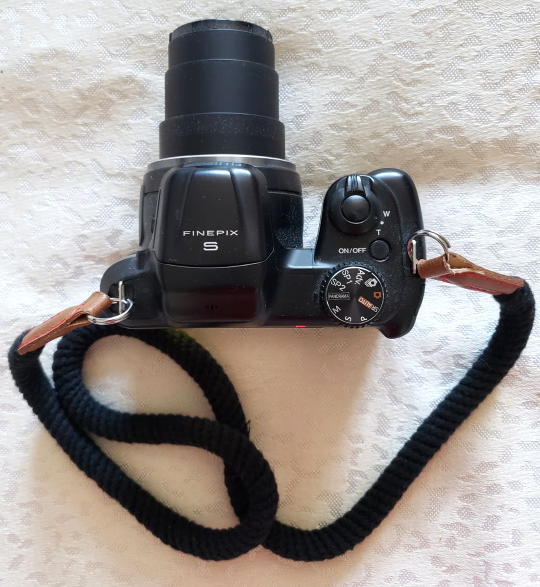 Fijifilm Fine Pix S8600 36x Super Wide 25-900mm Digital Camera