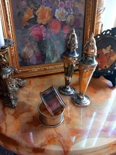 MAPPIN AND WEBB SILVERPLATE ANTIQUE CRUET NAPKIN RINGS ROYAL WARRANT