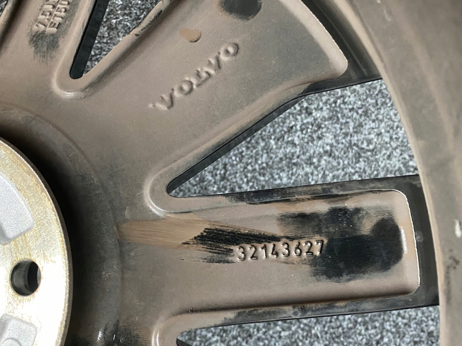 ALUFELGE 19 ZOLL Original Volvo XC40 7.5Jx19 ET50.5 32143627 