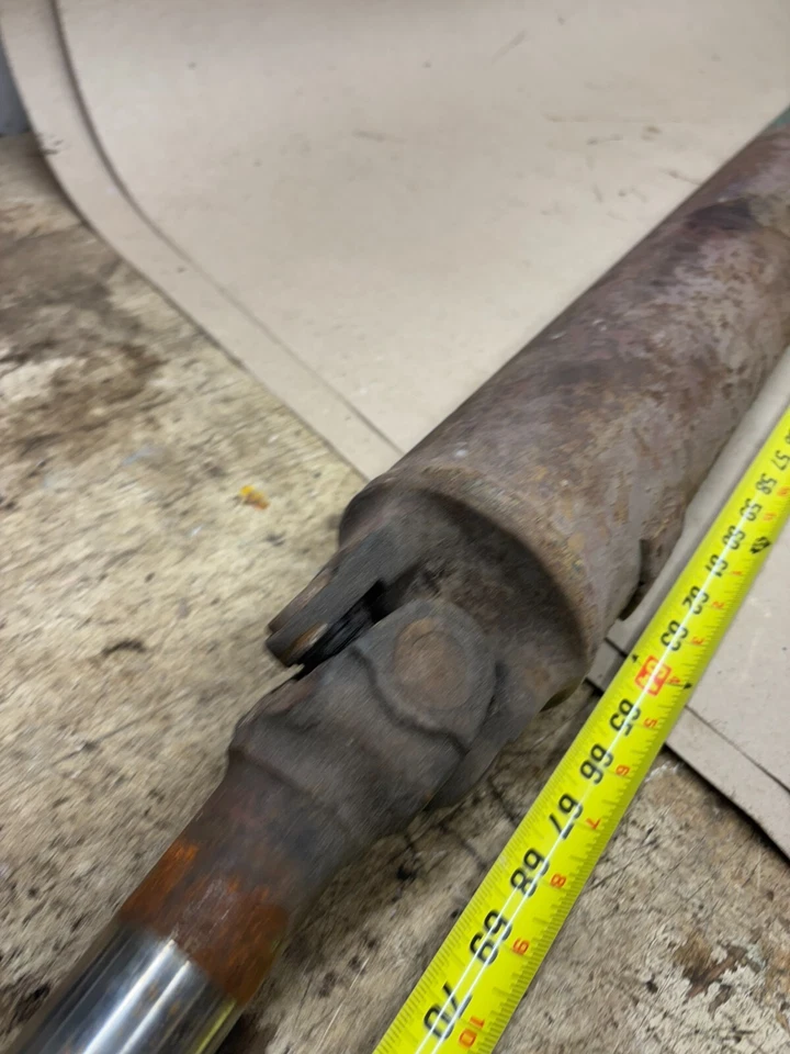 Camión Dodge Ram 87 1972-1993 D250 D100 4X2 eje de transmisión trasero automático ~66,5" C/C Foto 3 de 4