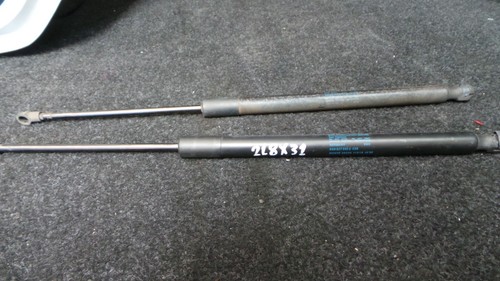 2L8X31 *  Stoßdämpfer Heckträger Hinten VOLKSWAGEN Golf 7 Türer 5G6827550C