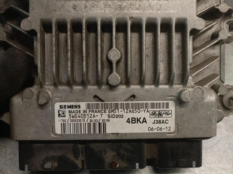 6M5112A650YA centralina motore per FORD FOCUS BERLINA (CAP) 1.8 2004 5591687 - Immagine 4 di 4