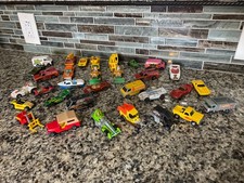 Vtg Hotwheels Redline,Matchbox Tomica & Other Brands Lot of 32 Die Cast Toy Cars