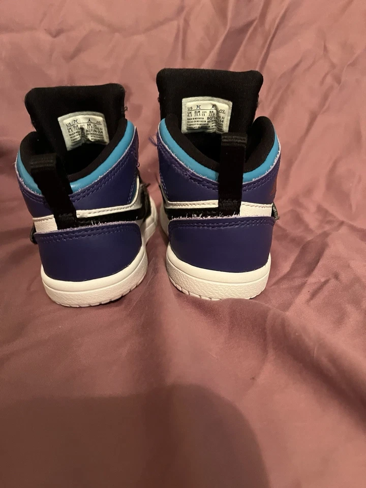 Air Jordan 1 Foto 4 de 4