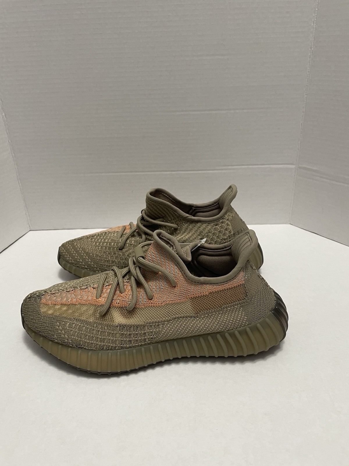 Yeezy Boost 350 V2 Sand Taupe FZ5240-size 8.5 New thumbnail 4