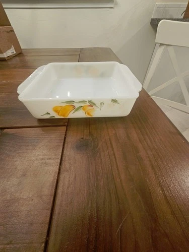 Vintage Anchor Hocking 9 in Baking dish Fire King Fruit Design