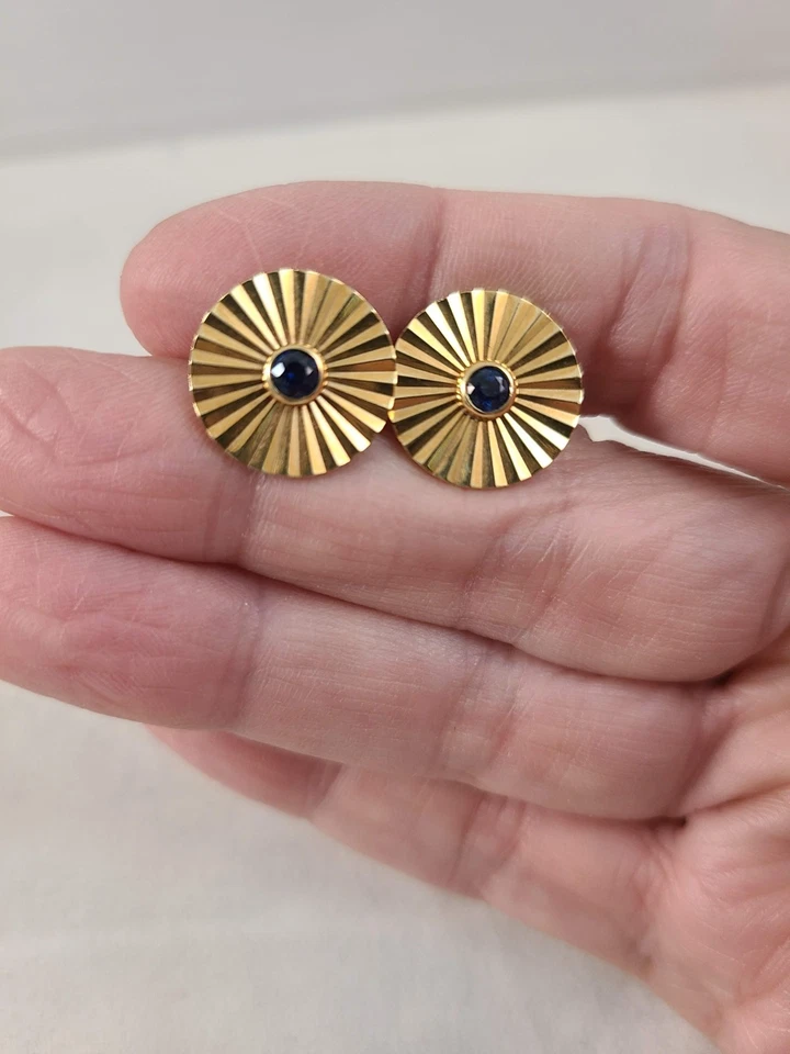 Juego de gemelos Cartier de oro amarillo y zafiro azul de 18 quilates Foto 2 de 4