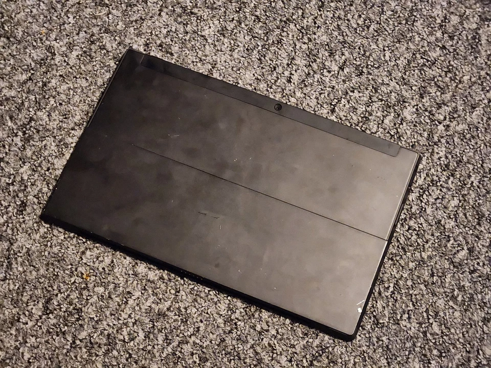 Microsoft Surface RT - 64GB - Black - Great Working Condition - Free P&P - Image 4 of 4