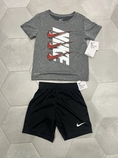 Nike Boys 4-T Two Piece Short Sleve Shorts Set NWT