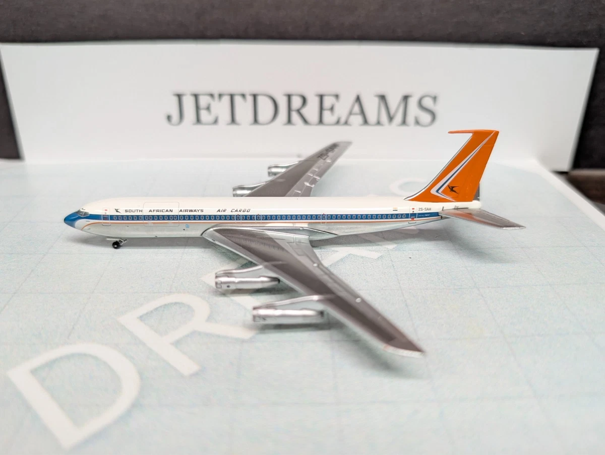 AeroClassics 1:400 Diecast Aircraft & Spacecraft Boeing 707