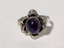 VINTAGE STERLING SILVER SIZE 8.5 PURPLE AMETHYST STUNNING ORNATE FLOWER RING 925