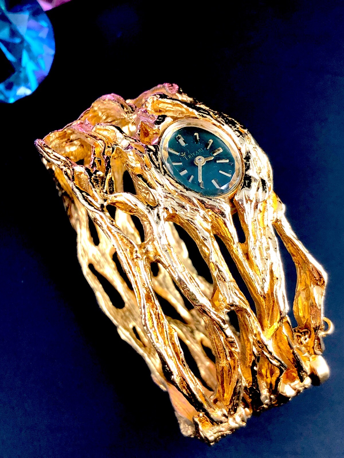 RARE CROWN TRIFARI JONATHAN BAILEY SCULPTURESQUE NUGGET WIND UP WATCH