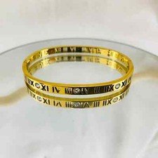 LIVIA Cubic Zirconia Roman Figure Bangle