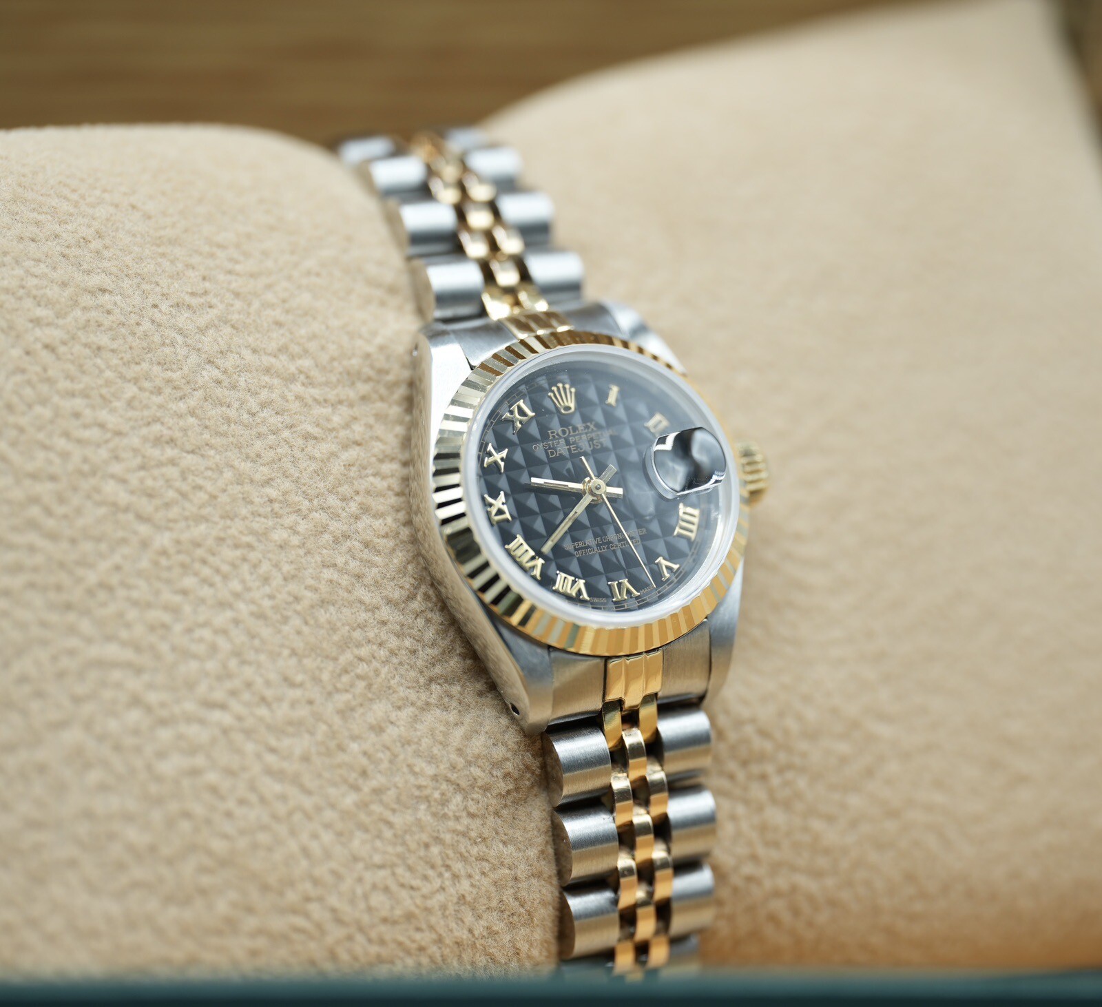 Ladies Steel & Gold Rolex Datejust 26mm 69173 Rare Factory Black Pyramid Dial image 4