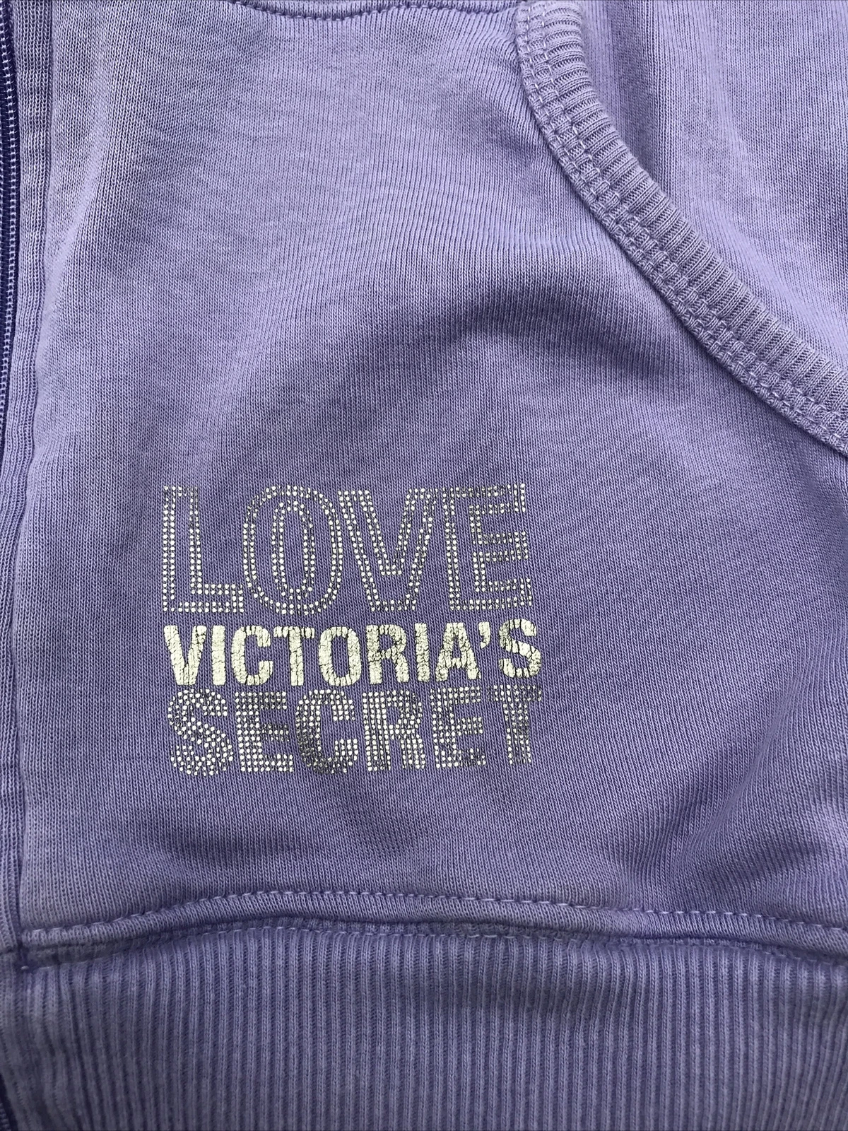 UNDERCOVER Felpa con cappuccio Victoria's Secret Love rosa con cerniera viola leggera taglia Large