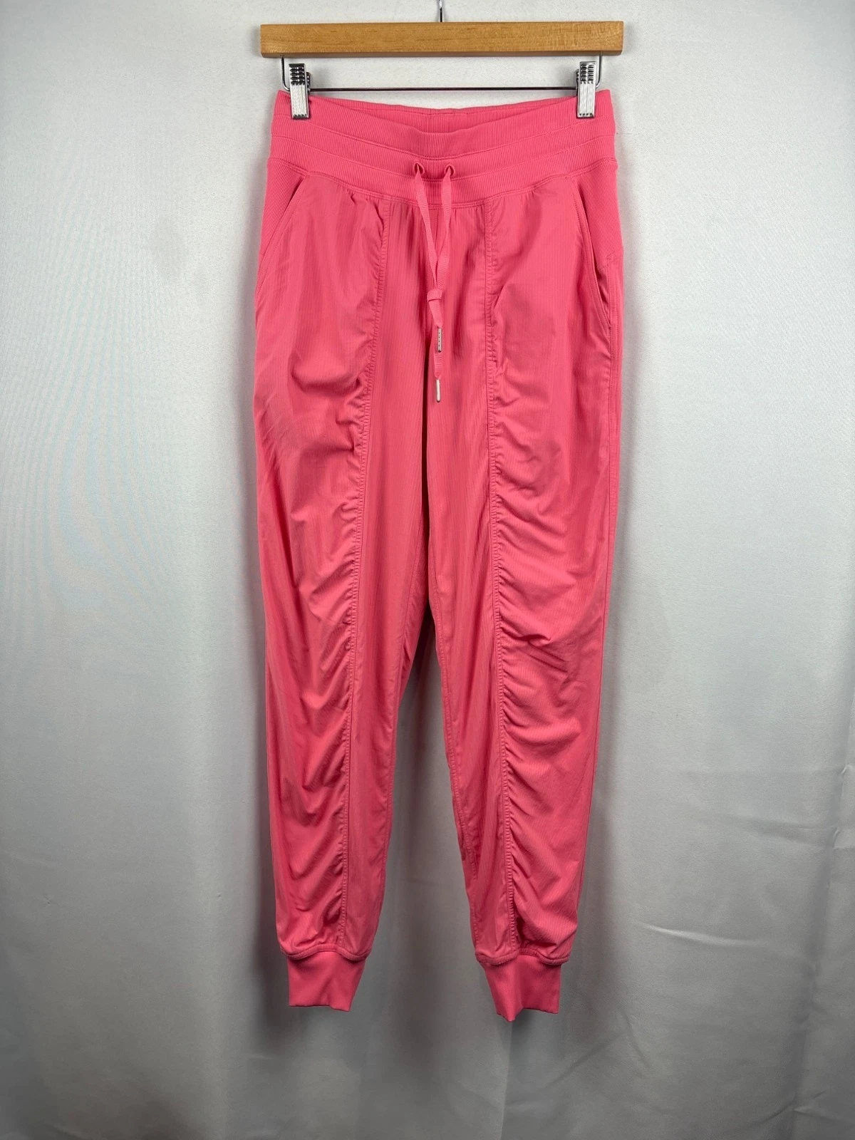 Women’s LuluLemon Small Bright Pink Joggers