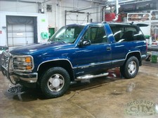 1996 Chevrolet Tahoe K1500 2 DOOR TAHOE 4WD