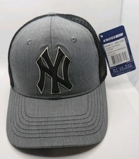NY Yankees Snapback Trucker Hat / Adjustable Adult