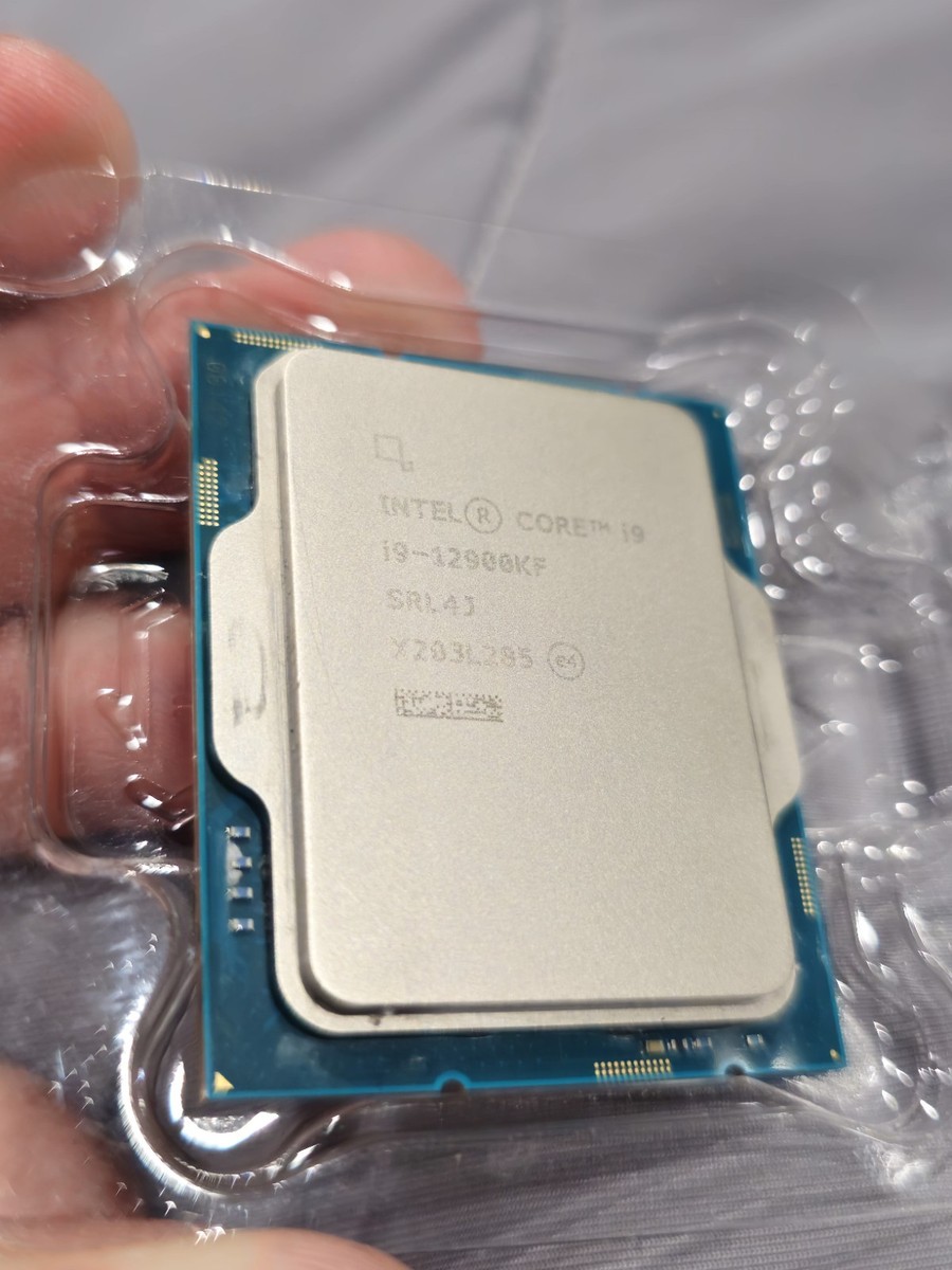 Intel Core i9-12900KF 12th Gen Processor SRL4J V138J895 Desktop