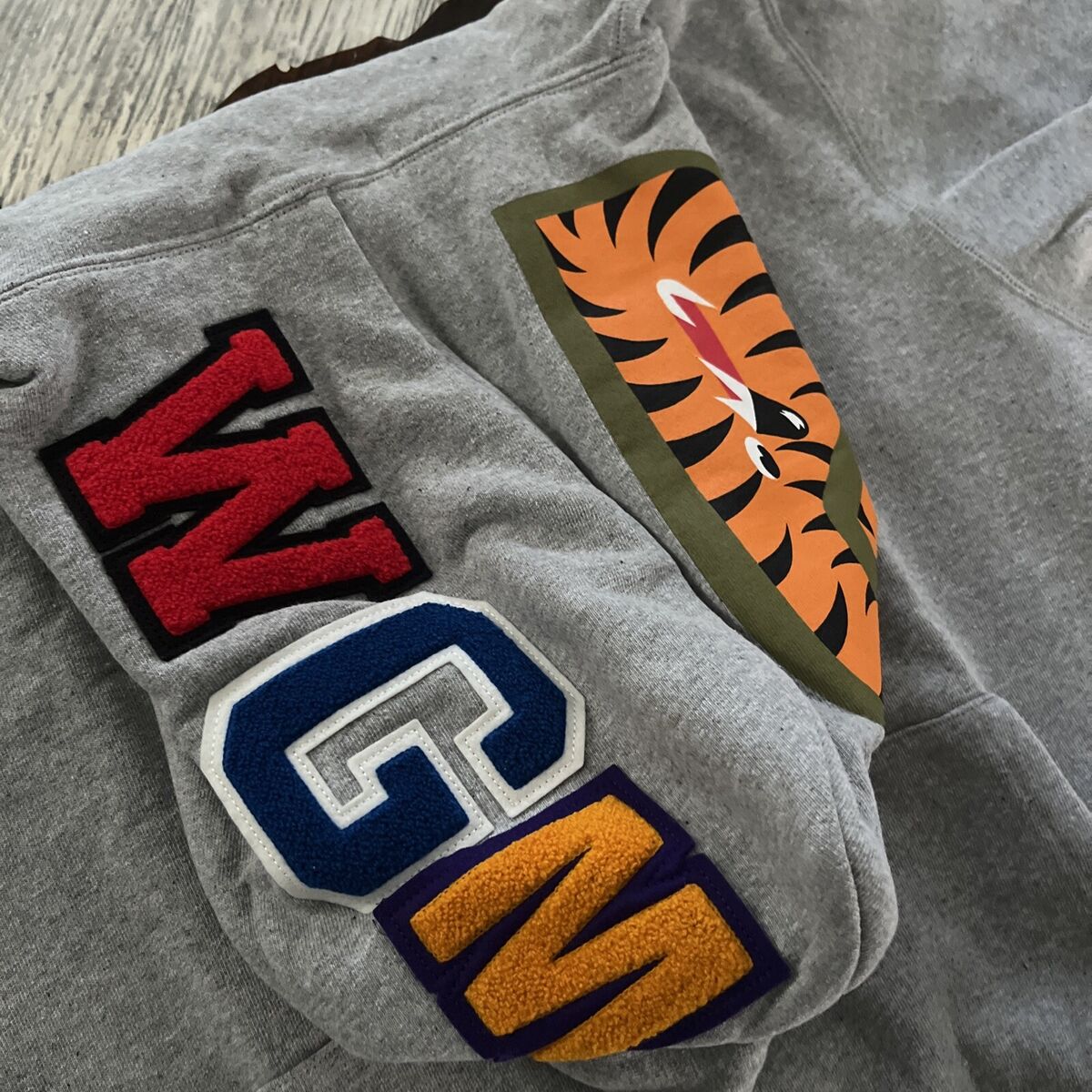 AUTHENTIC A BATHING APE BAPE WGM SHARK HOODIE L BRAND NEW AUTHENTIC A BATHING APE BAPE WGM SHARK HOODIE L BRAND NEW