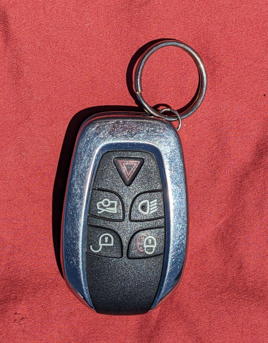 タカラ　ロボパル　キーチェーン　ジャレット 11-19 Jaguar X351 XJ XJL Remote Control Keyless Key Fob