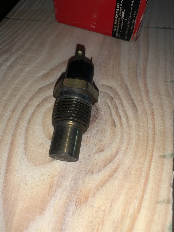 Interruptor de envío de temperatura WT-343 1973-76 Chevrolet Niehoff DR-134H Foto 4 de 4