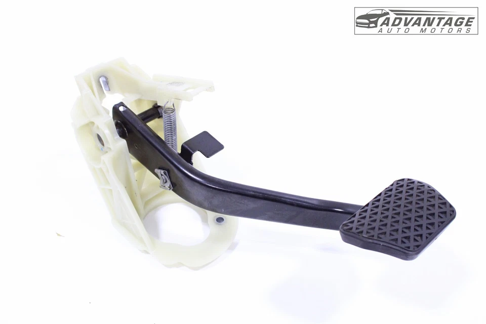 BMW M235I XDRIVE F22 2015-2016 pedal de freno de piso y soporte de soporte OEM Foto 2 de 4