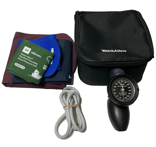 Welch Allyn Tycos DS58 Blood Pressure w Family Practice 4 Cuff Kit & Zipper Case