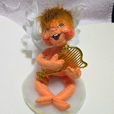 Annalee Angel Christmas Religious Fabric Figurine Gold Harp White Peach 2010