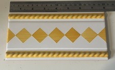 Pack of 5 Decorative Ceramic Border Tiles - Yellow & White Diamond Rope Edge 