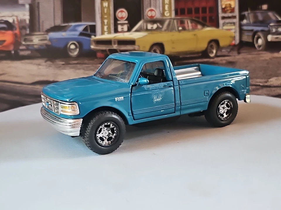 VINTAGE *RARE**MAJORETTE 1/32 SCALE FORD F150 SHORT BED EXTRA RARE HARD TO FIND  - Image 3 of 4