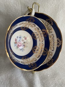 279e Royal Grafton Cobalt Blue And Filigree Pattern 9203 Teacup And Saucer
