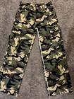 SHEIN XS Vibrant Military Camo Cargo 29" waist 26" inseam Excellent Condition — photo 1